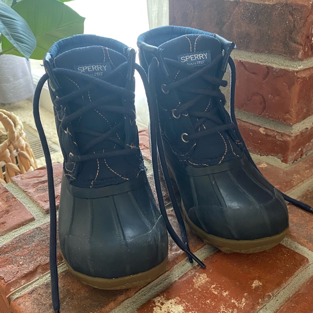Sperry Boots Size 12 Youth